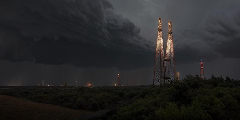 Signal Through Lightning